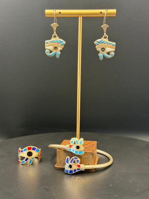 Eye of Horus set with lotus flower ring