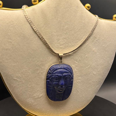 Hathor pendant in lapis lazuli with silver chain