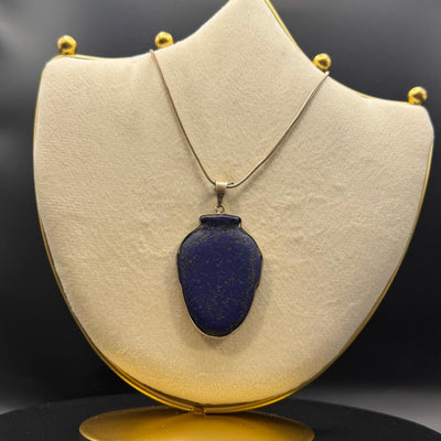 Ib heart pendant in lapis lazuli with silver frame