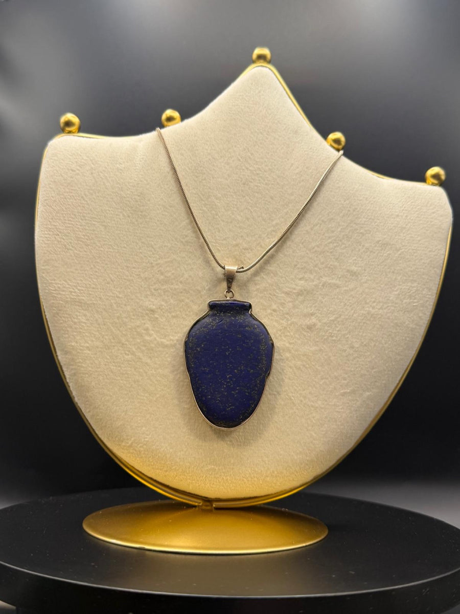 Ib heart pendant in lapis lazuli with silver frame