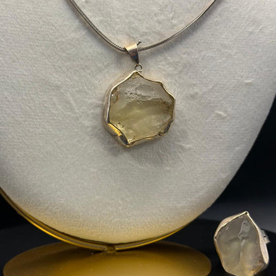 Libyan desert glass pendant, chain and ring set