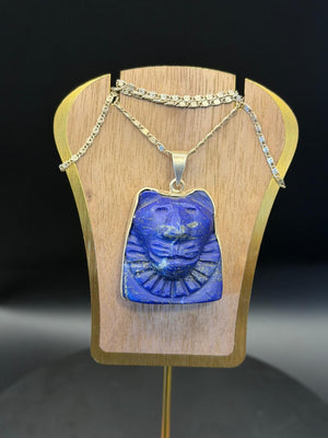 Sekhmet pendant in lapis lazuli with silver frame